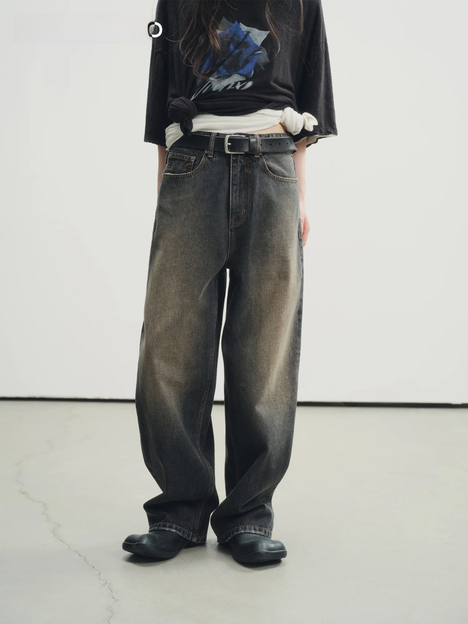 VERMO Chic Vintage Washed Orange Grey Loose Fit Wide Leg Jeans Casual Style Natural Waist Long Pants Adult Women's Denim Jeans
VERMO Chic Vintage Washed Orange Grey Loose Fit Wide Leg Jeans Casual Style Natural Waist Long Pants Adult Women's Denim Jeans