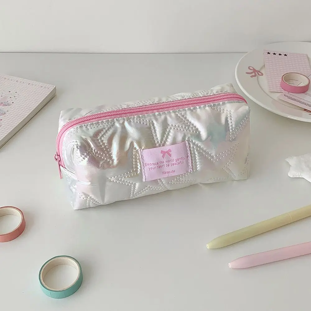 Pink girly star glossy pen bag for students, high-looking stationery storage bag, easy to carry when going out
Pink girly star glossy pen bag for students, high-looking stationery storage bag, easy to carry when going out