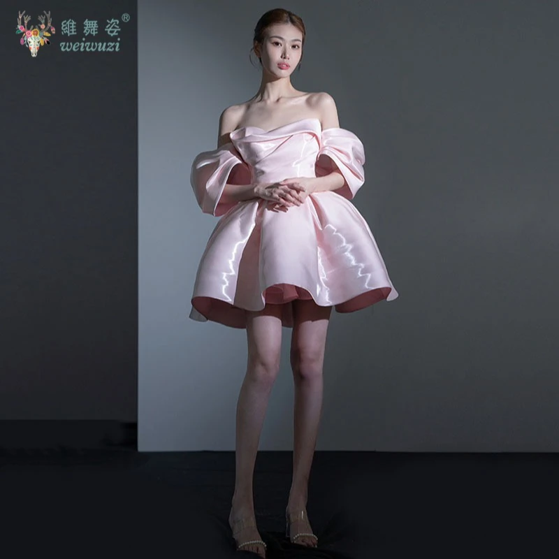 French Minimalist One Neck Off The Shoulder Pink Princess Evening Dresses Solid Color Luxurious Short Sweetheart Evening Dresses
French Minimalist One Neck Off The Shoulder Pink Princess Evening Dresses Solid Color Luxurious Short Sweetheart Evening Dresses