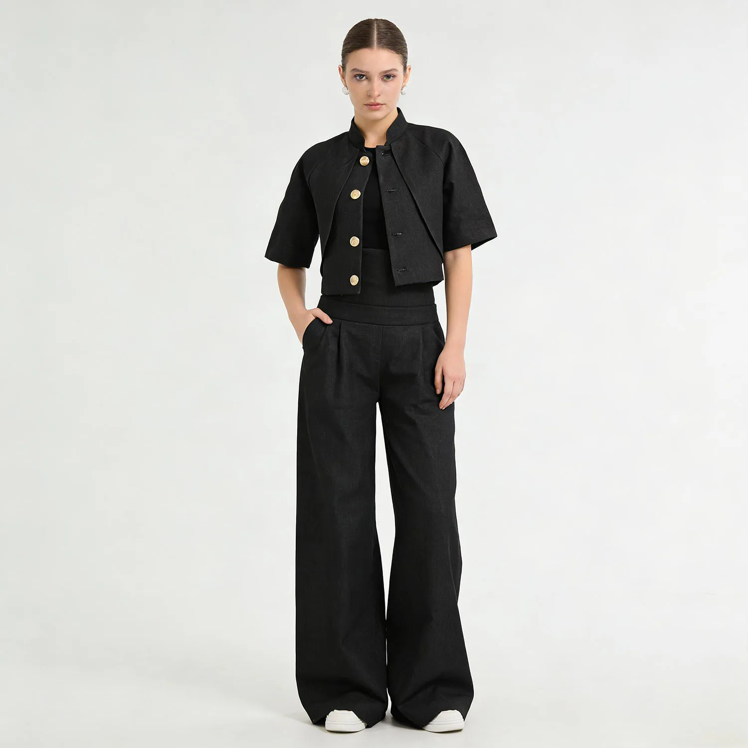 LIMO Elegant Denim 2-Piece Set for Women Short Sleeve Stand Collar Top & High Waist Wide Leg Pants Office Wear w/ Gold Buttons
LIMO Elegant Denim 2-Piece Set for Women Short Sleeve Stand Collar Top & High Waist Wide Leg Pants Office Wear w/ Gold Buttons