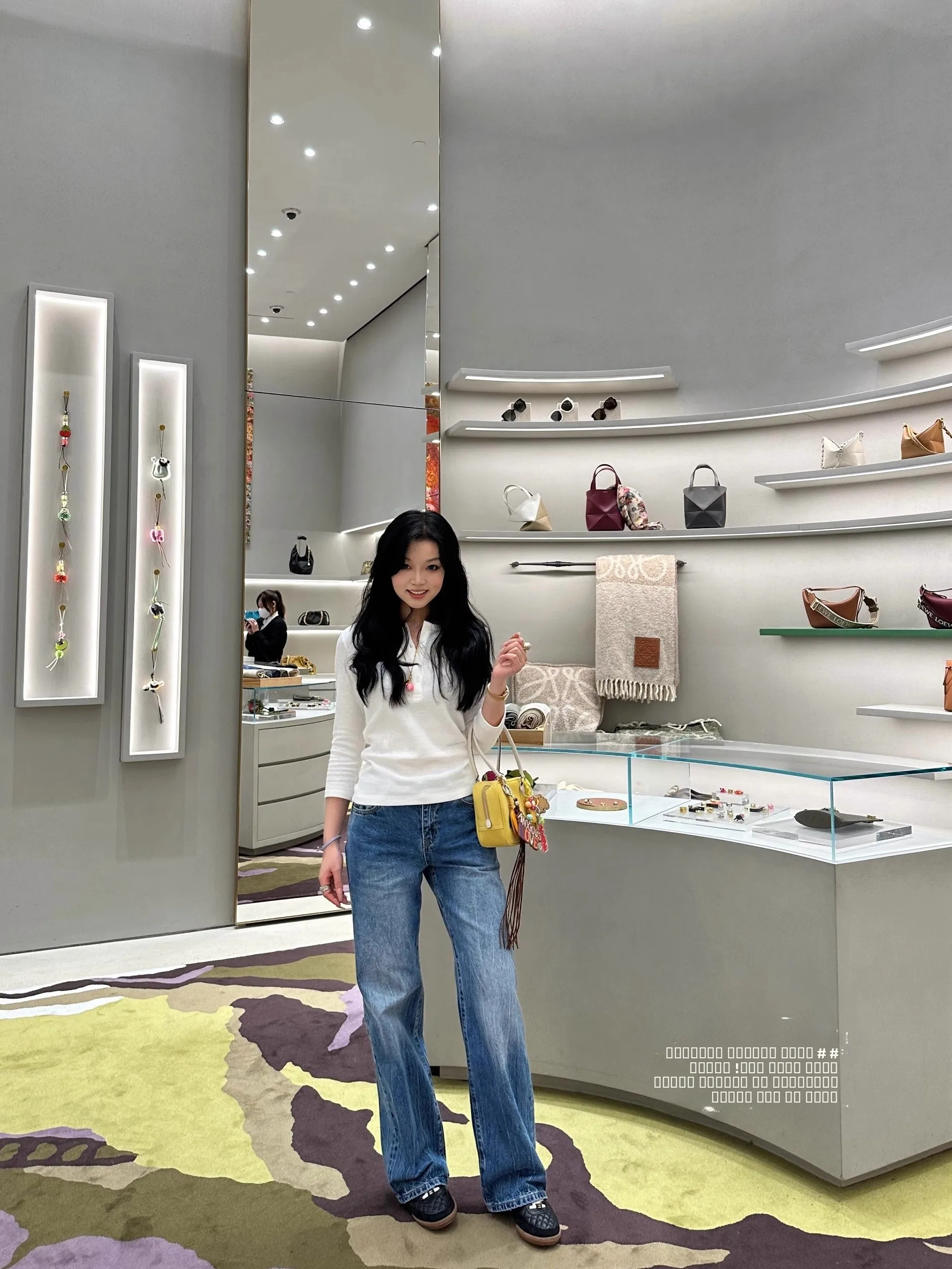 Универсальные джинсы с широкими штанинами и цветочной вышивкой для осенне-зимнего гардероба, повседневные, на все сезоны
Универсальные джинсы с широкими штанинами и цветочной вышивкой для осенне-зимнего гардероба, повседневные, на все сезоны