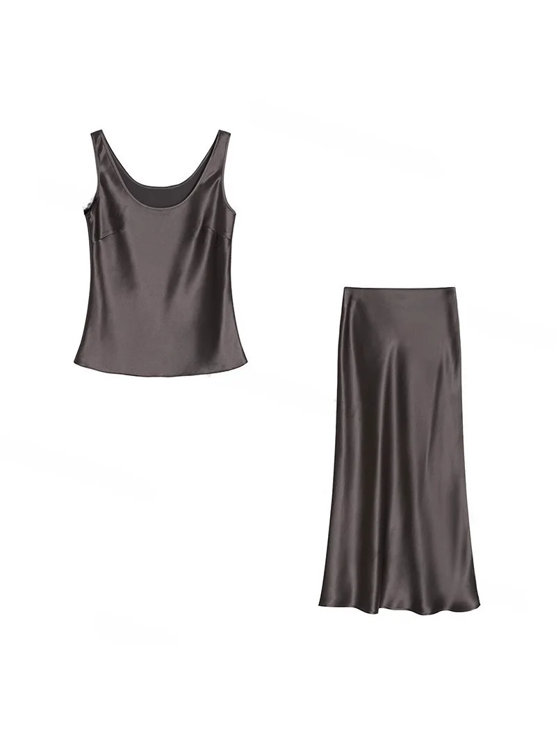 JiMoo 2026 New Acetate Satin Vest Skirt Set Women Summer High-End Atmosphere Two-Piece Set round Neck Sleeveless Casual Sport...
JiMoo 2026 New Acetate Satin Vest Skirt Set Women Summer High-End Atmosphere Two-Piece Set round Neck Sleeveless Casual Sport...