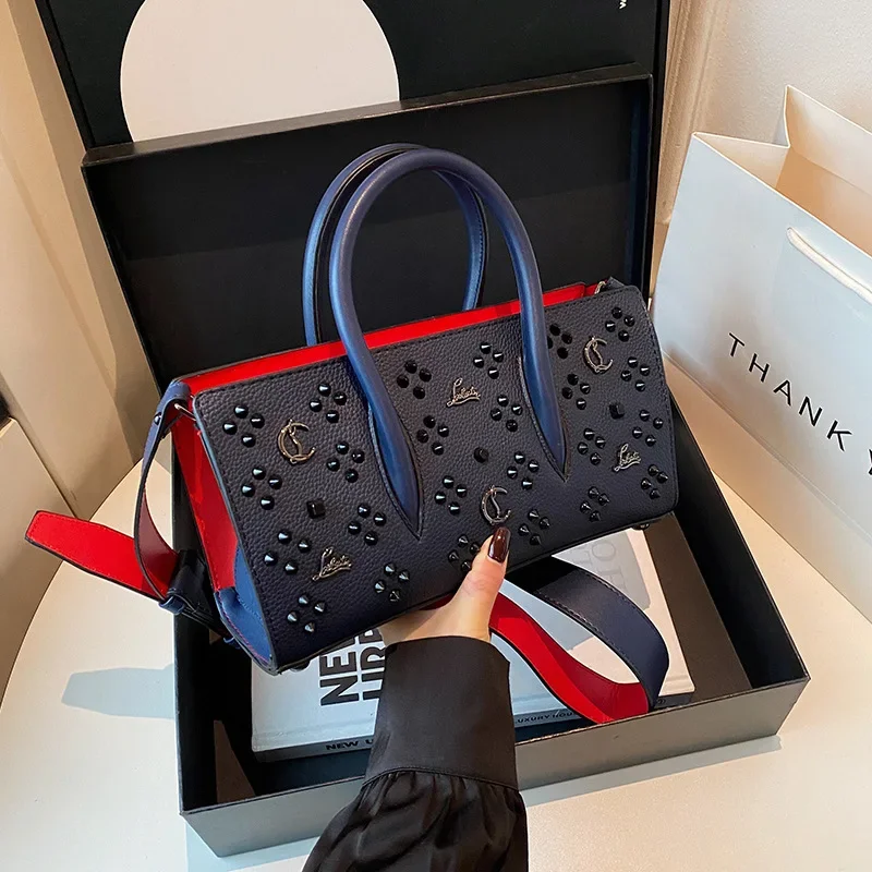 Luxury designer bag, retro hollowed out tote bag, rivet bag, large capacity single shoulder underarm women's bag, handbag
Luxury designer bag, retro hollowed out tote bag, rivet bag, large capacity single shoulder underarm women's bag, handbag