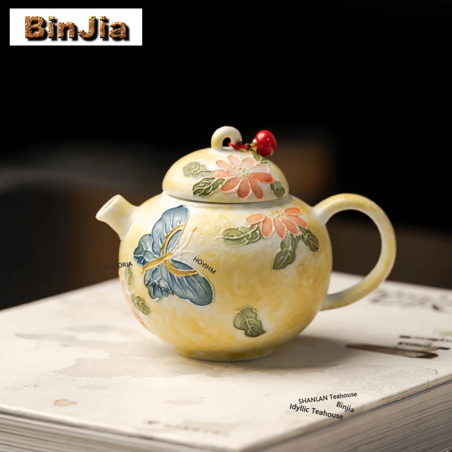 130ml Hand-painted Butterfly Teapot Elegant Tea Infuser Pot Tea Making Kettle With Filter Kung Fu Tea Chinese Tea Set Craft
130ml Hand-painted Butterfly Teapot Elegant Tea Infuser Pot Tea Making Kettle With Filter Kung Fu Tea Chinese Tea Set Craft