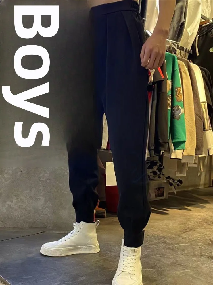 Осенние мужские ботинки, брюки Харлан, свободные повседневные модные облегающие брюки с волшебной лентой, драпированные универсальные брюки для отдыха West
Осенние мужские ботинки, брюки Харлан, свободные повседневные модные облегающие брюки с волшебной лентой, драпированные универсальные брюки для отдыха West