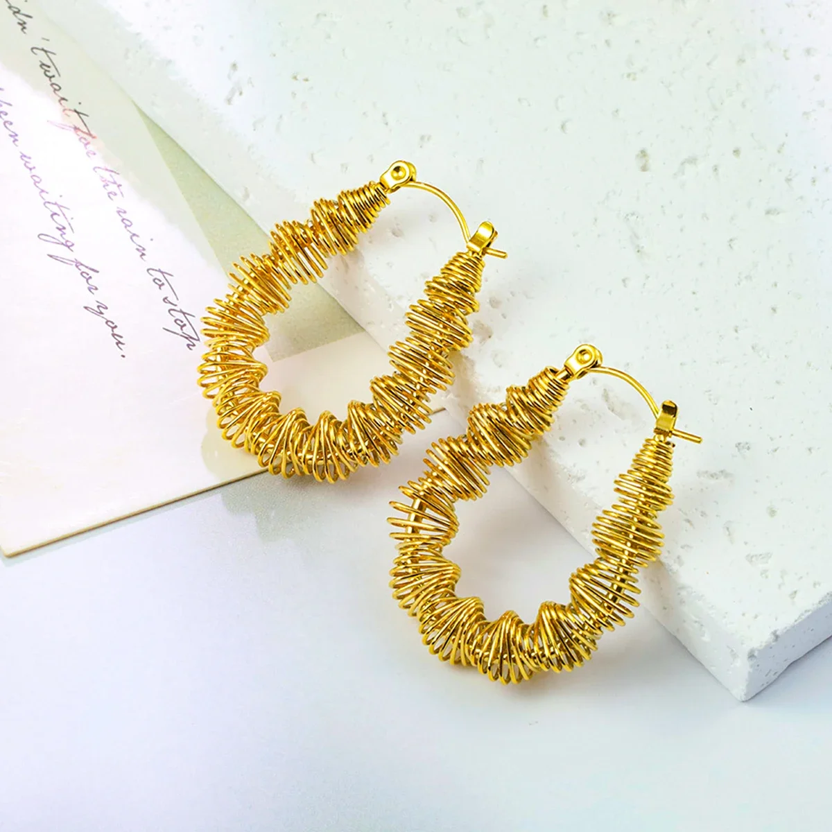 Gold Color Geometric C-Shaped Stud Earrings for Women Elegant Stainless Steel Metal Jewelry Lady Gift New Fashion
Gold Color Geometric C-Shaped Stud Earrings for Women Elegant Stainless Steel Metal Jewelry Lady Gift New Fashion