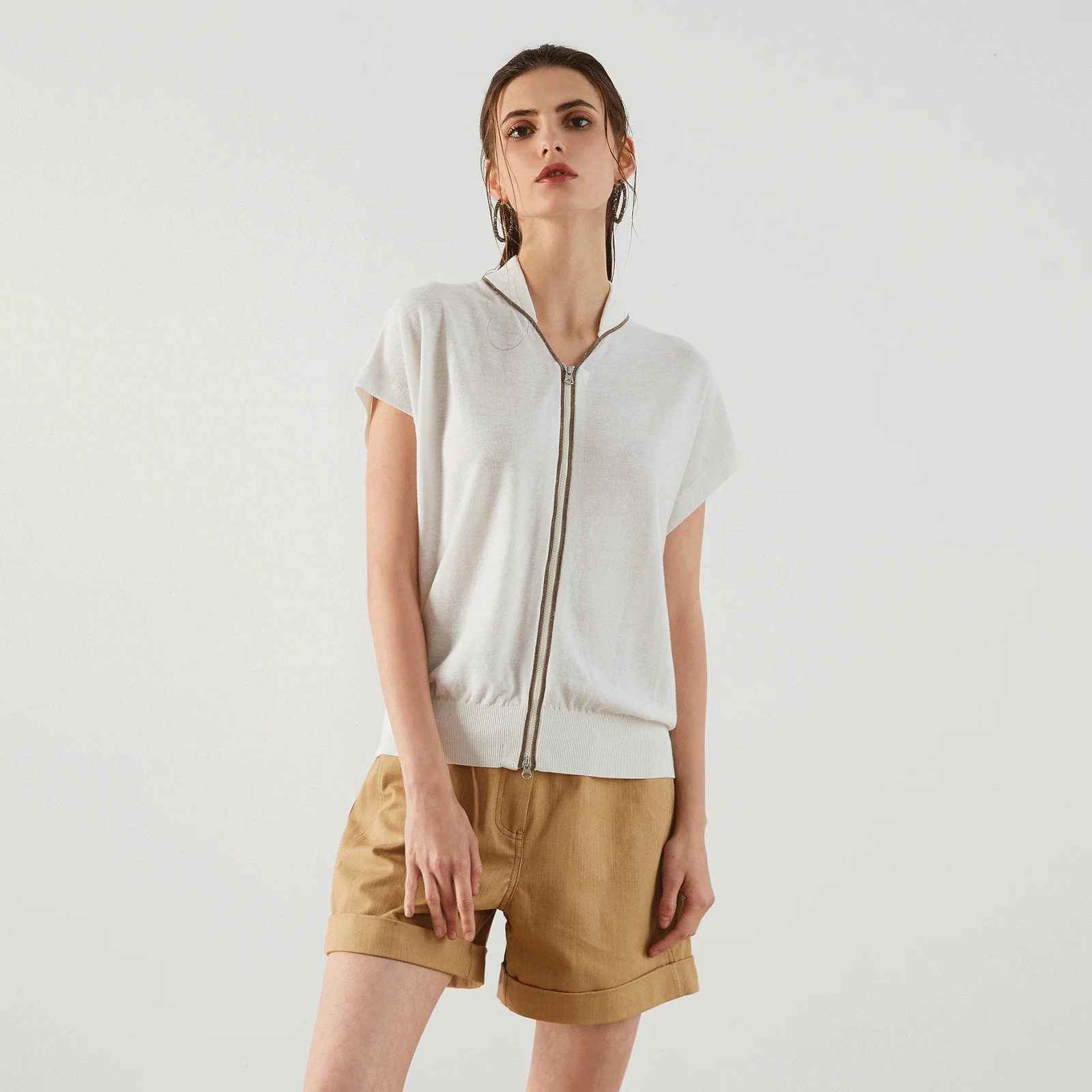 BC-198 Women's Stand up Collar Zipper Bat Sleeve Solid Color Linen Blend Cardigan
BC-198 Women's Stand up Collar Zipper Bat Sleeve Solid Color Linen Blend Cardigan