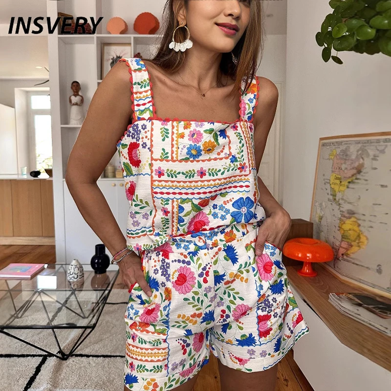 Women Casual Shorts Two Piece Suits Vintage Printed Sleeveless Vest Tops Shorts Suit Female Summer Outfits
Women Casual Shorts Two Piece Suits Vintage Printed Sleeveless Vest Tops Shorts Suit Female Summer Outfits