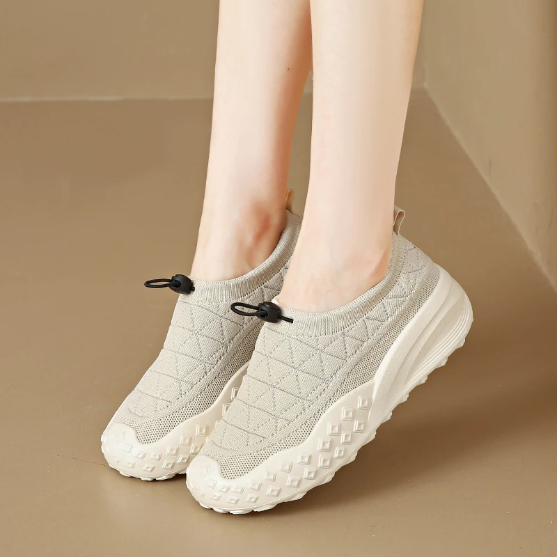 Versatile Daily Walking Sneakers For Women Minimalist Solid Mesh Upper Shock Absorbing Outsole Office Outdoor Walking Footwear
Versatile Daily Walking Sneakers For Women Minimalist Solid Mesh Upper Shock Absorbing Outsole Office Outdoor Walking Footwear