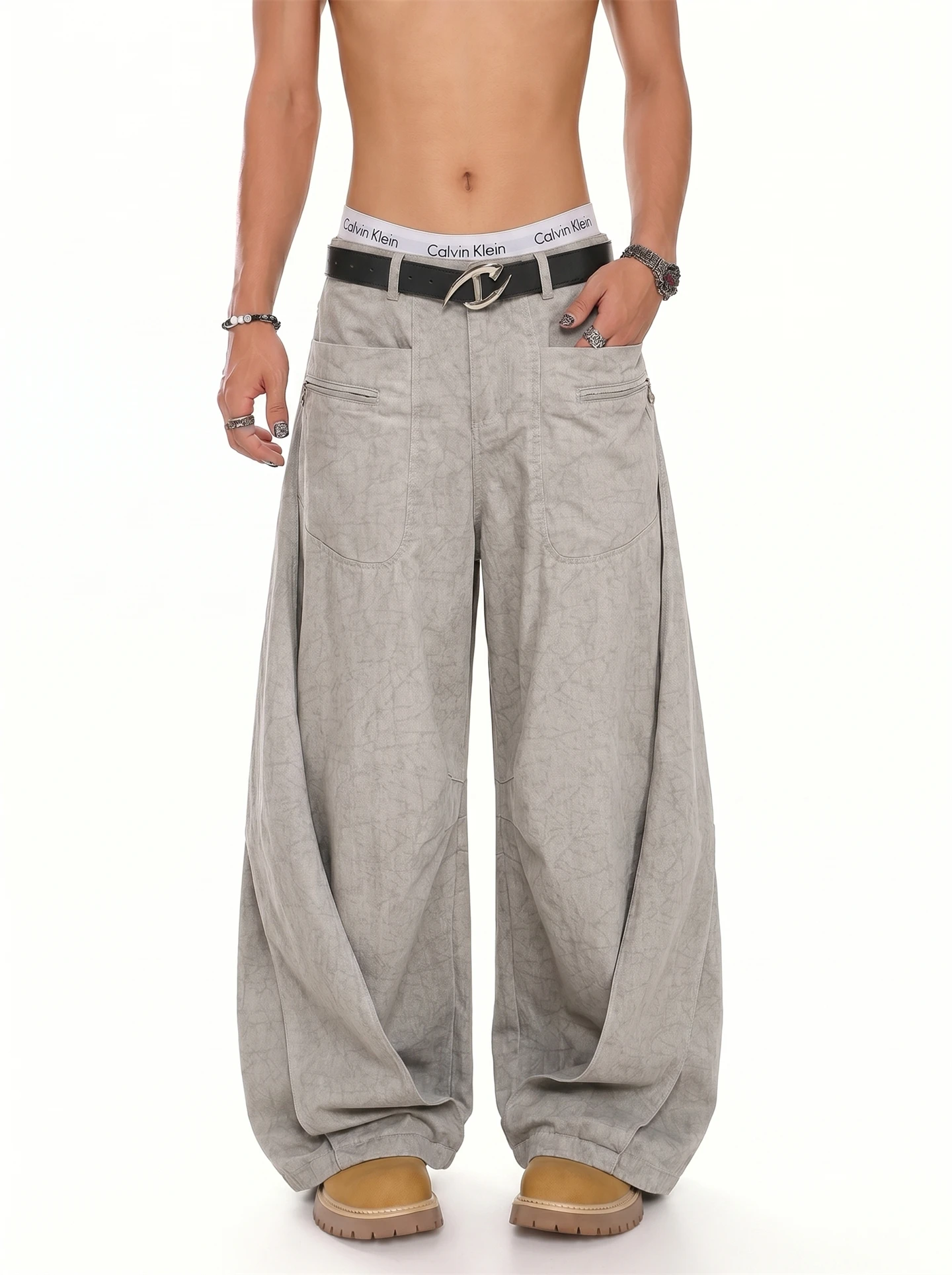 American Style Spliced Denim Jeans Men's Summer New Cool Washed Old Wide Leg Pants Youth Fashion Design Straight Tube Loose Fit
American Style Spliced Denim Jeans Men's Summer New Cool Washed Old Wide Leg Pants Youth Fashion Design Straight Tube Loose Fit