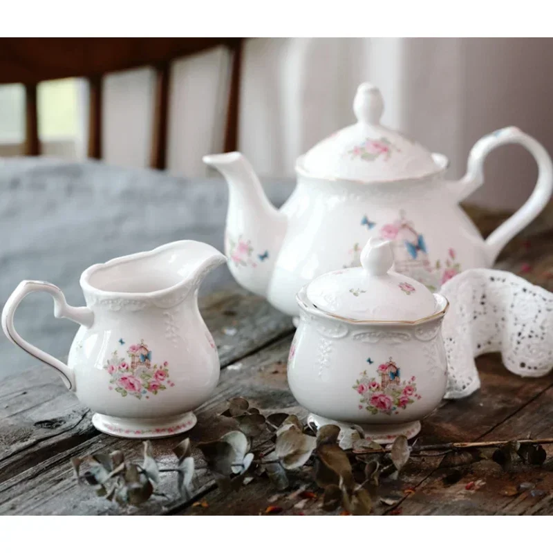 3pcs European Coffee Sugar Pot Milk Pot Set British Teapot High-grade Painted Gold Ceramics Western Black Afternoon Tea Cup
3pcs European Coffee Sugar Pot Milk Pot Set British Teapot High-grade Painted Gold Ceramics Western Black Afternoon Tea Cup