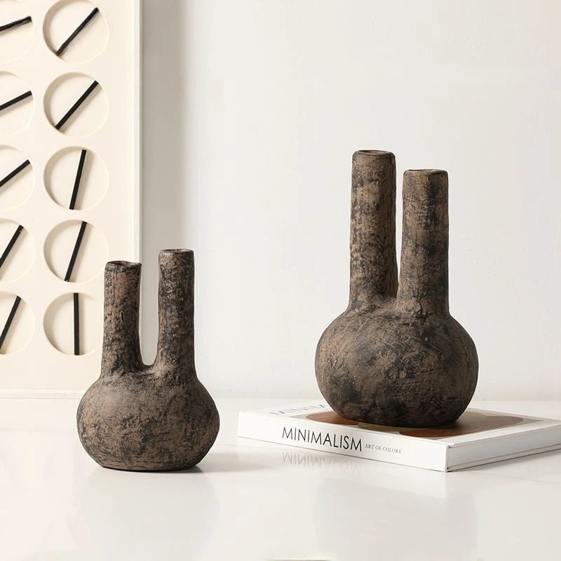 wabi-sabi retro style old ceramic double-tube vase ornament, model room, homestay living room cabinet decoration
wabi-sabi retro style old ceramic double-tube vase ornament, model room, homestay living room cabinet decoration