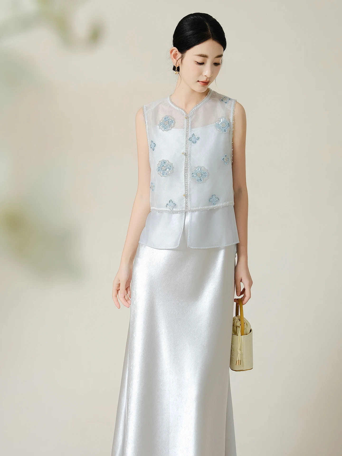 ibai White New Chinese Sle Heavy Work Pearl Embroidery Precise Ele Svel Set round Ne Loose Fit Summer Top
ibai White New Chinese Sle Heavy Work Pearl Embroidery Precise Ele Svel Set round Ne Loose Fit Summer Top