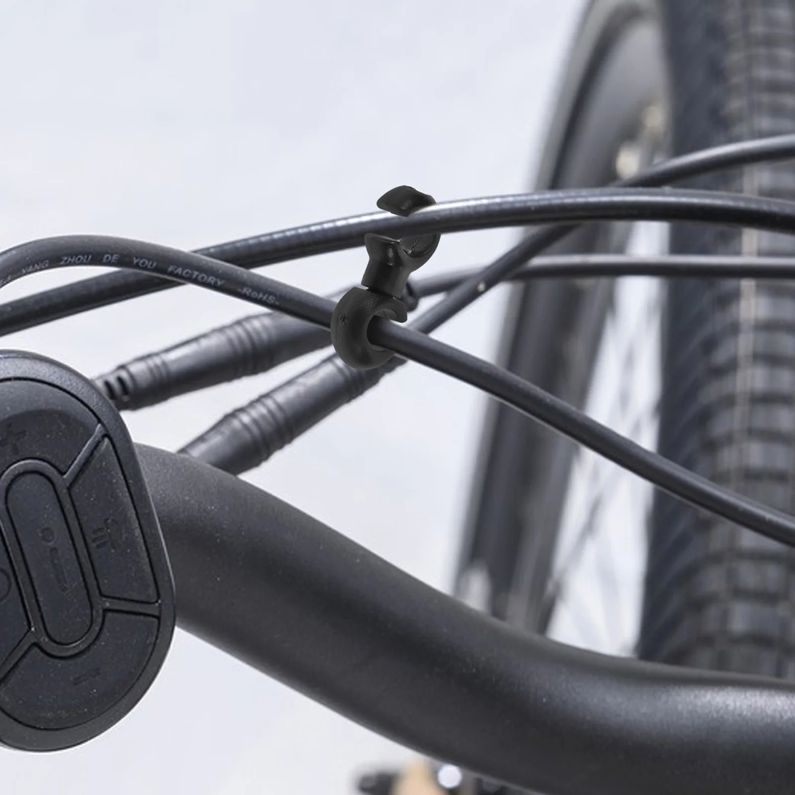 30pcs Bicycle Cable Clamps Bike Line Clips Organizer Durable Multifunctional Easy Installation Storage Solution Shifter Cable
30pcs Bicycle Cable Clamps Bike Line Clips Organizer Durable Multifunctional Easy Installation Storage Solution Shifter Cable