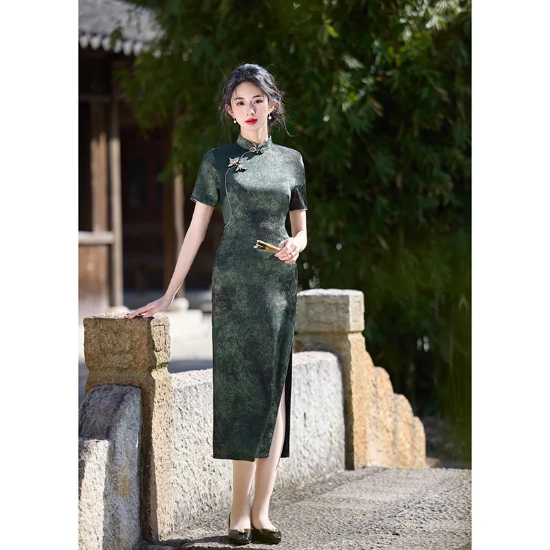 Женское элегантное платье Cheongsam в китайском стиле с короткими рукавами, винтажное платье Ципао с воротником-стойкой, Vestidos
Женское элегантное платье Cheongsam в китайском стиле с короткими рукавами, винтажное платье Ципао с воротником-стойкой, Vestidos