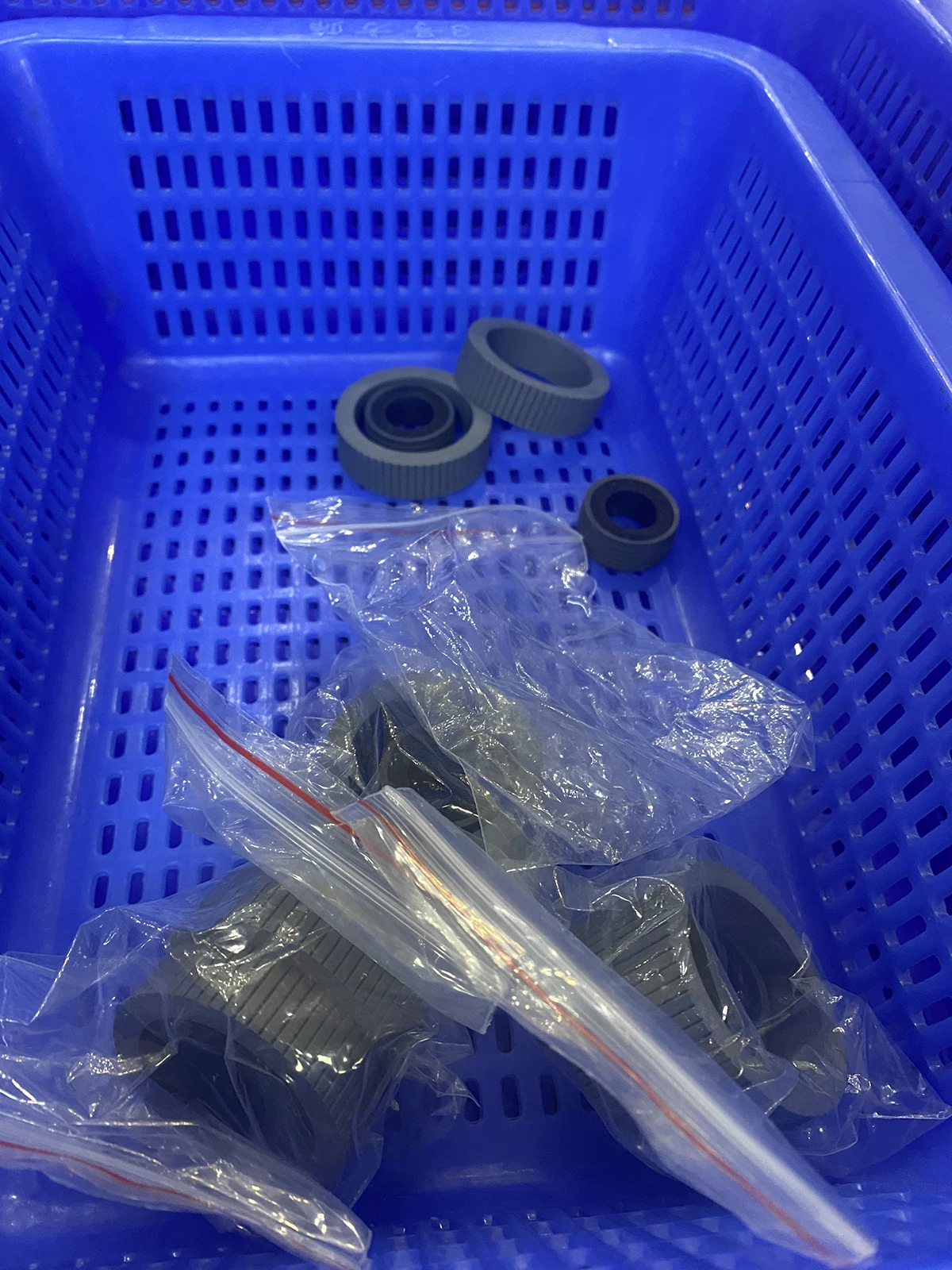 5X B12B819031 Комплект роликов в сборе Шина для EPSON ES-400 ES-500 ES-865 DS-530 DS-570 DS-575 DS-770 DS-780 DS-870 DS-970 FF-680W
5X B12B819031 Комплект роликов в сборе Шина для EPSON ES-400 ES-500 ES-865 DS-530 DS-570 DS-575 DS-770 DS-780 DS-870 DS-970 FF-680W