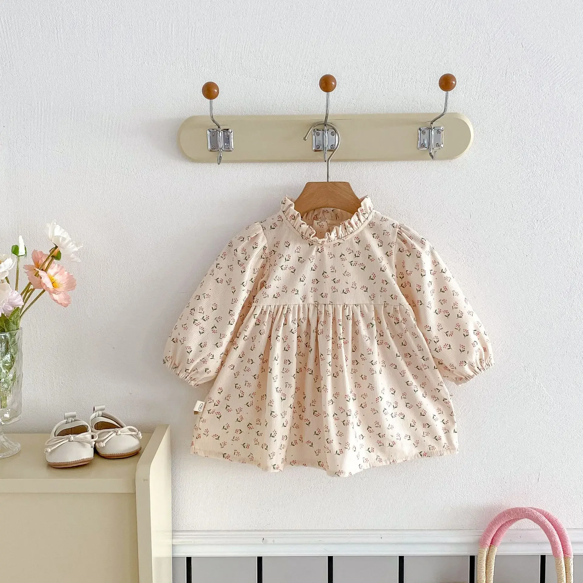 Girls floral dress 0-5 years old autumn Korean children's clothing baby girl cute princess wear 2024
Girls floral dress 0-5 years old autumn Korean children's clothing baby girl cute princess wear 2024