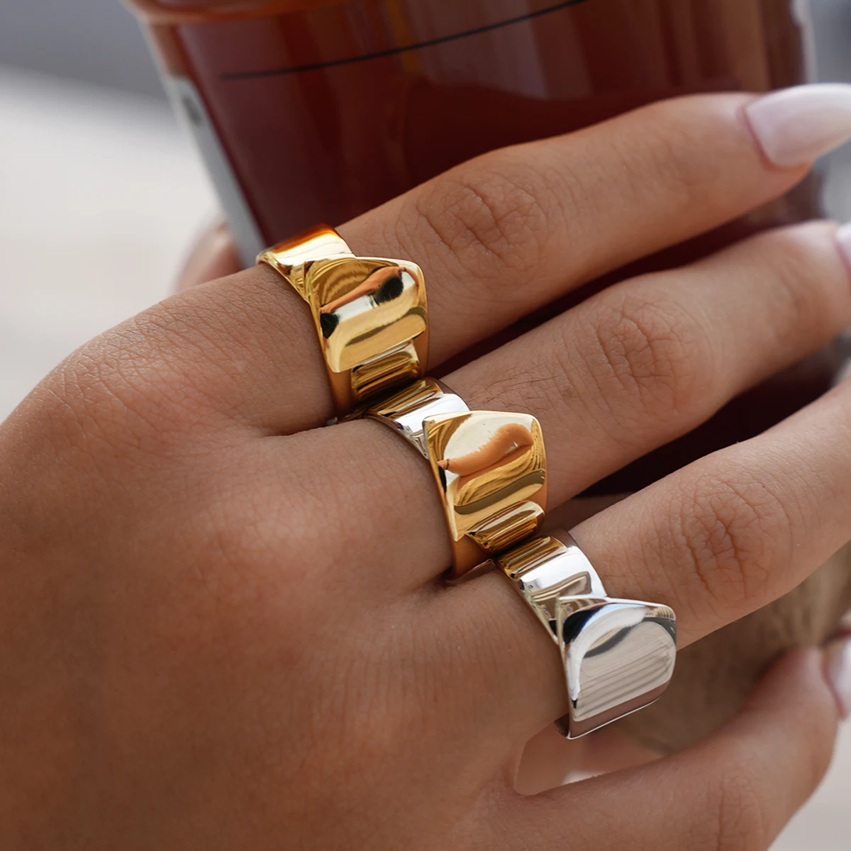 Stainless Steel Irregular Geometric Rings for Women 18K Gold Plated Glossy Couple Wedding Ring Trendy Elegant Aesthetic Jewelry
Stainless Steel Irregular Geometric Rings for Women 18K Gold Plated Glossy Couple Wedding Ring Trendy Elegant Aesthetic Jewelry