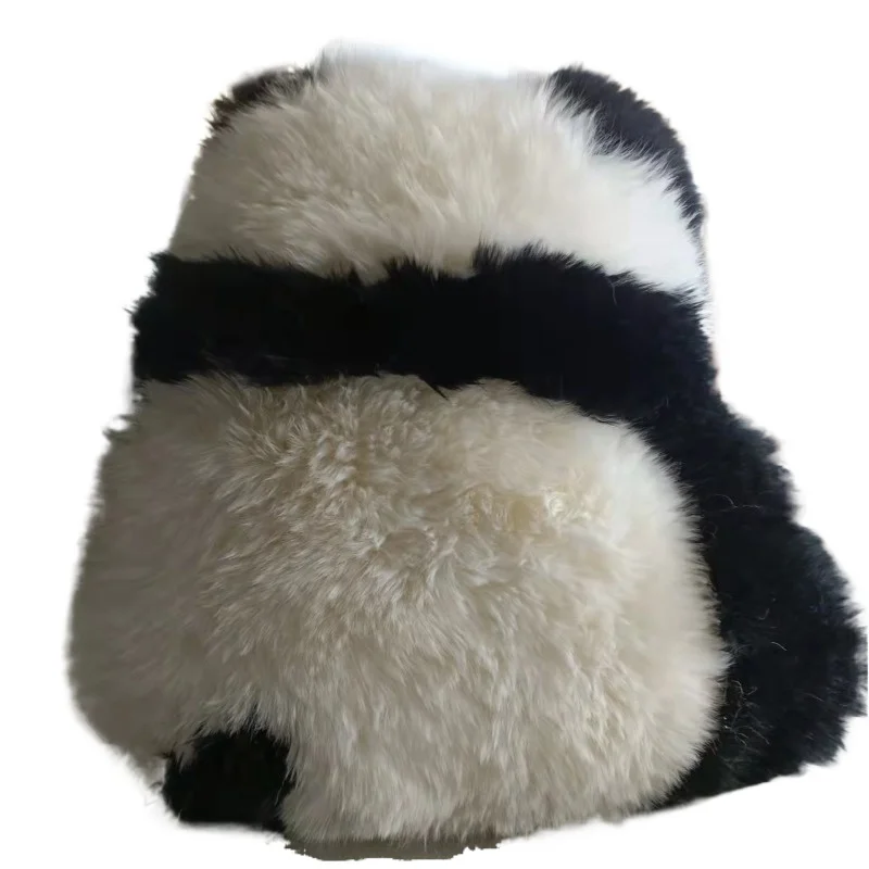Wool pillowcase, sofa pillow, bedside, bay window, cushion, fur, integrated cartoon panda, PP pillow
Wool pillowcase, sofa pillow, bedside, bay window, cushion, fur, integrated cartoon panda, PP pillow