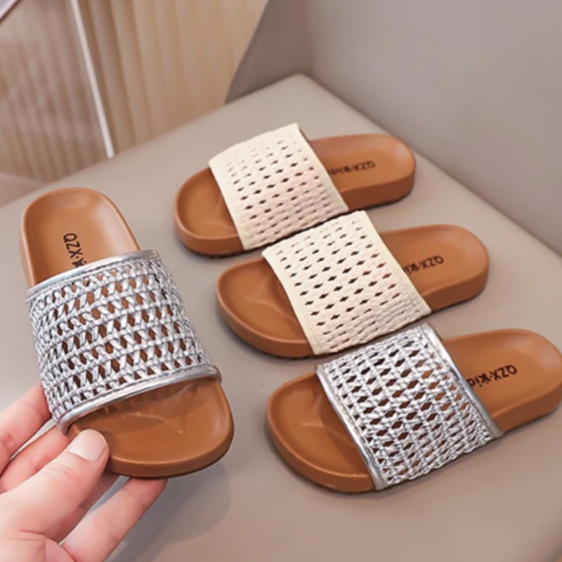 2025 Child Summer Fashionable Slippers Breathable Anti-Slip Home Outdoor Wear Soft Bottom Popular and Convenient Slippers
2025 Child Summer Fashionable Slippers Breathable Anti-Slip Home Outdoor Wear Soft Bottom Popular and Convenient Slippers