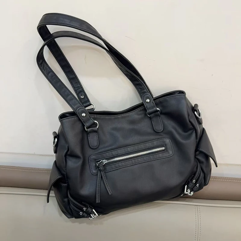 Multi Pocket Crossbody Shoulder Bag,Women Soft Leather Tote Bag,Korean Large Capacity Vintage Motorcycle Biker Commuter Handbag
Multi Pocket Crossbody Shoulder Bag,Women Soft Leather Tote Bag,Korean Large Capacity Vintage Motorcycle Biker Commuter Handbag