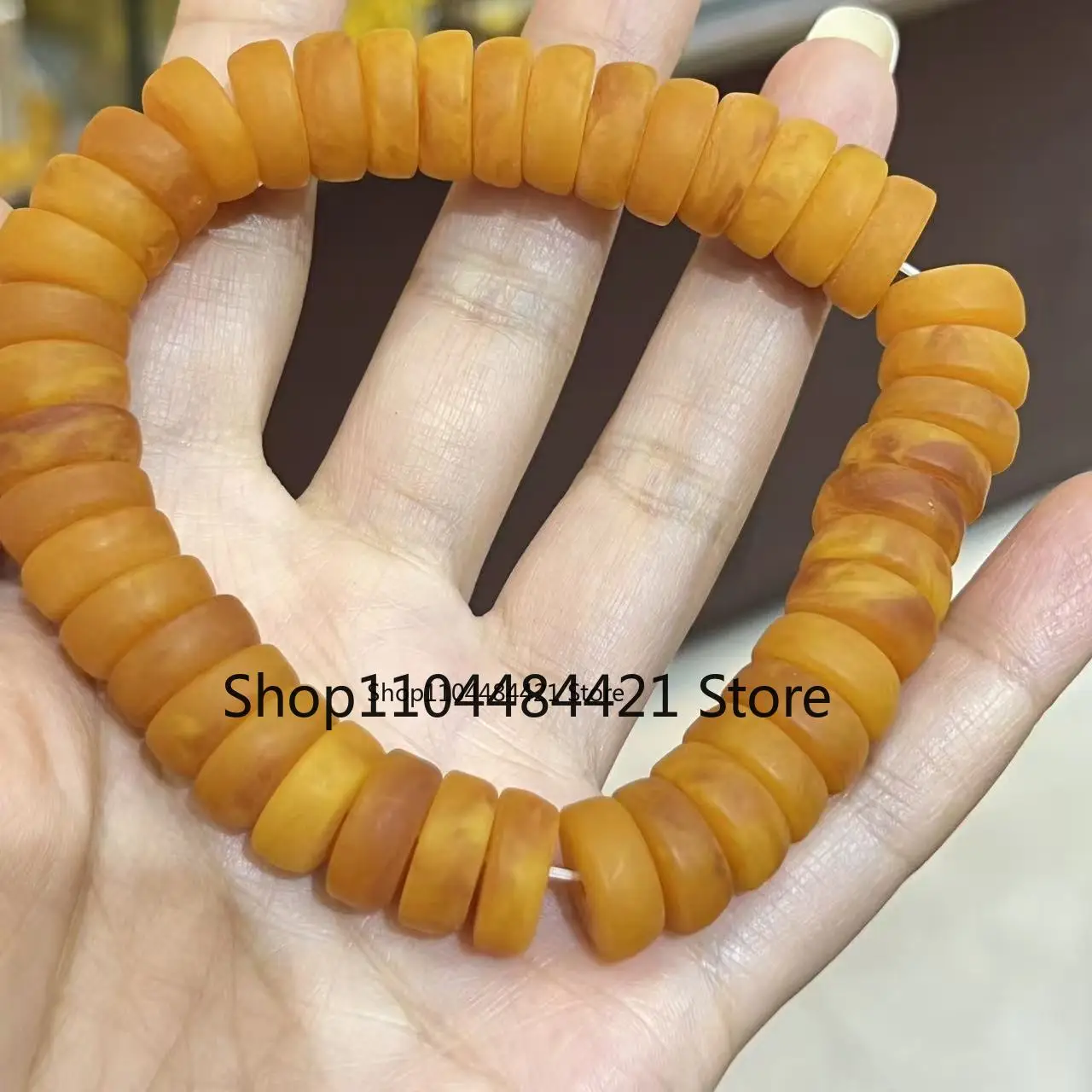Натуральный янтарь, старый медовый воск, торт, балтийский янтарь, куриное масло, желтый мужской и женский медовый воск, матовый браслет
Натуральный янтарь, старый медовый воск, торт, балтийский янтарь, куриное масло, желтый мужской и женский медовый воск, матовый браслет