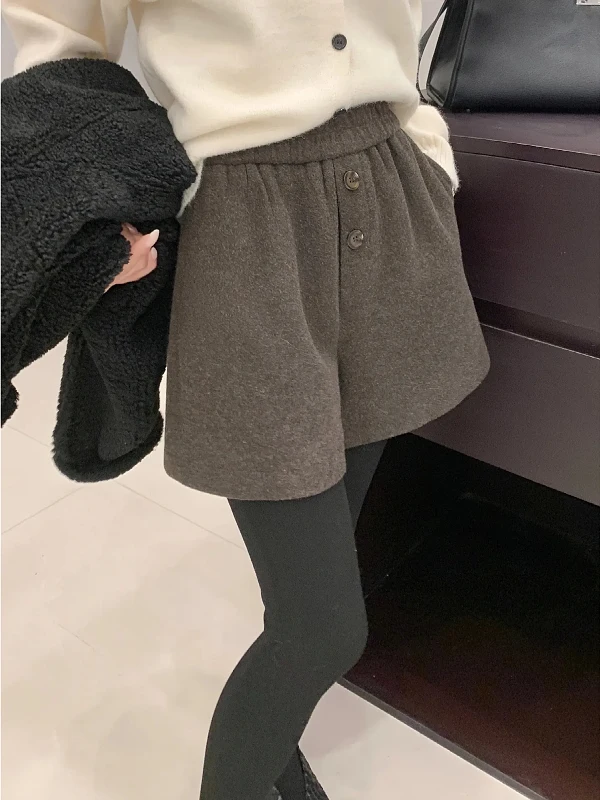 High Waist Button Design Woolen Short Pants Women's Autumn Winter New Style Fashion plus Size Casual Wide Leg Pants
High Waist Button Design Woolen Short Pants Women's Autumn Winter New Style Fashion plus Size Casual Wide Leg Pants