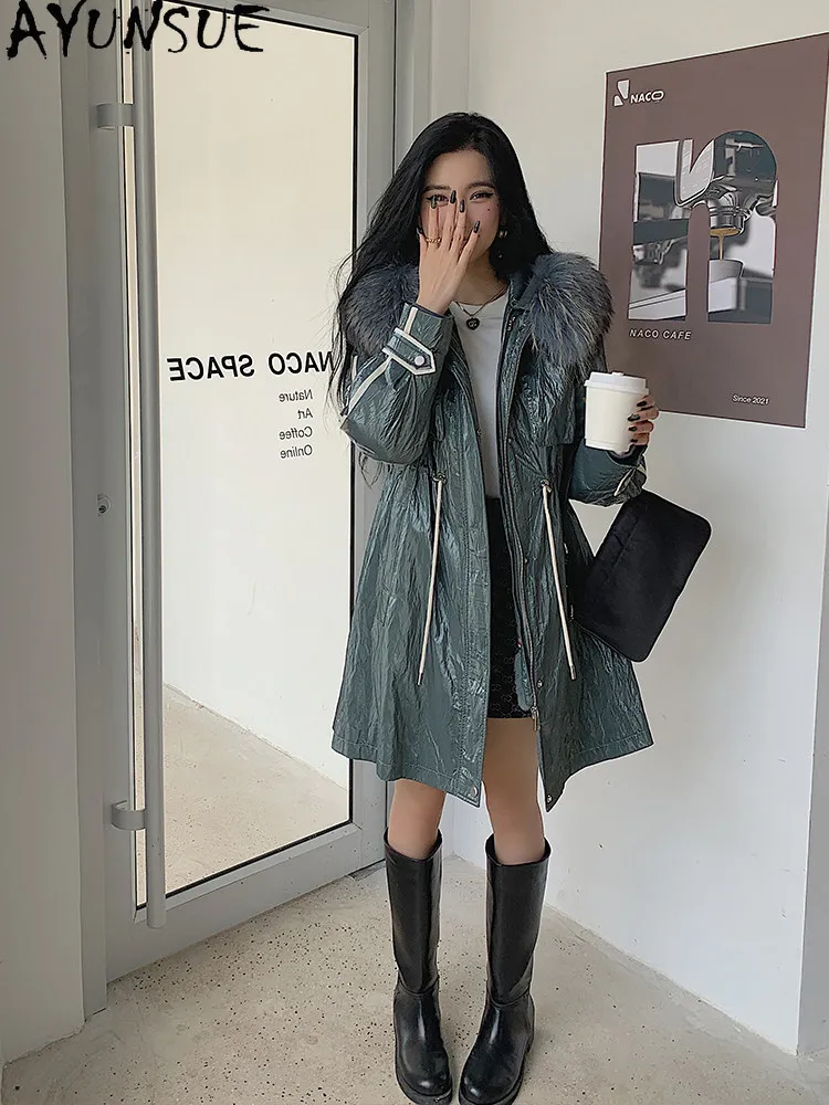 AYUNSUE Rex Rabbit Fur Coat Woman Clothing Mid-length Parka Raccoon Dog Collar Winter Coat Women Liner Detachable Abrigos Mujer
AYUNSUE Rex Rabbit Fur Coat Woman Clothing Mid-length Parka Raccoon Dog Collar Winter Coat Women Liner Detachable Abrigos Mujer