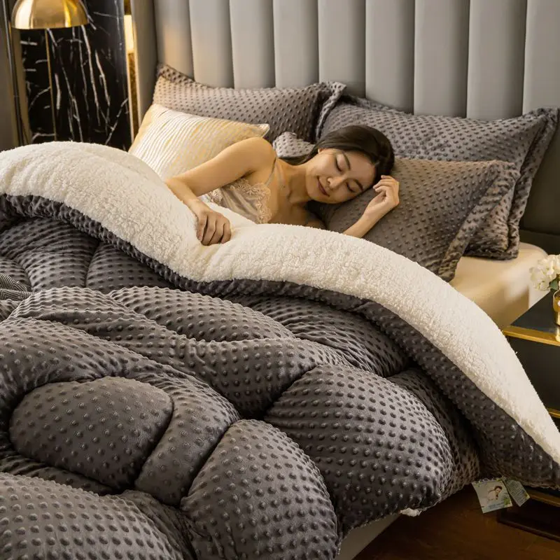 Super Warm Soy Fleece Velvet Fabric Warm Winter Wool Quilt Thicken Comforter Duvet Blanket King Queen Size Double Cashmere
Super Warm Soy Fleece Velvet Fabric Warm Winter Wool Quilt Thicken Comforter Duvet Blanket King Queen Size Double Cashmere