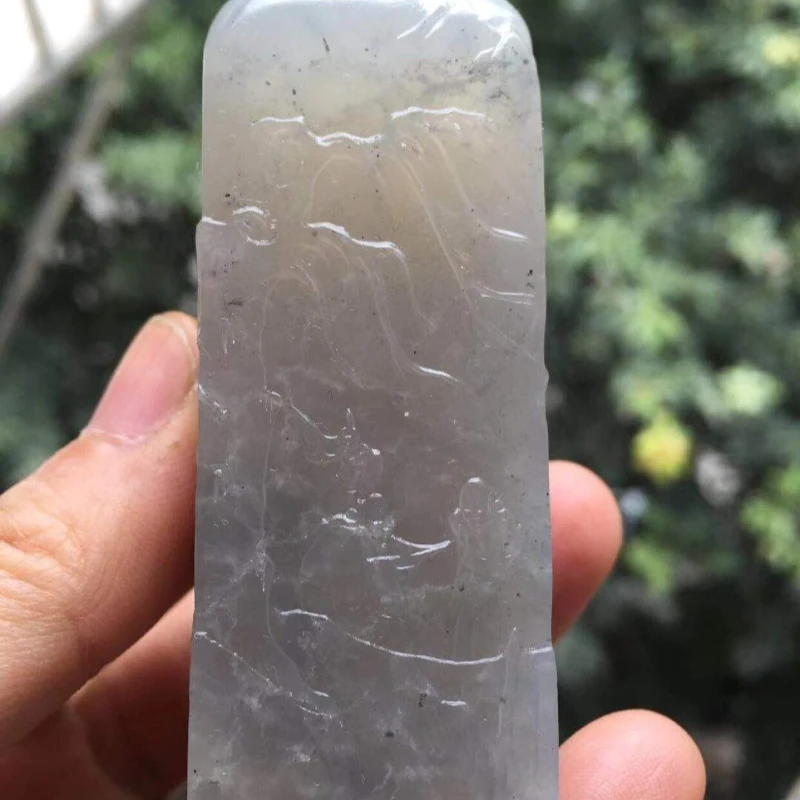 Litchi cave stone Litchi frozen stone field name idle chapter calligraphy and painting hard pen chapter
Litchi cave stone Litchi frozen stone field name idle chapter calligraphy and painting hard pen chapter