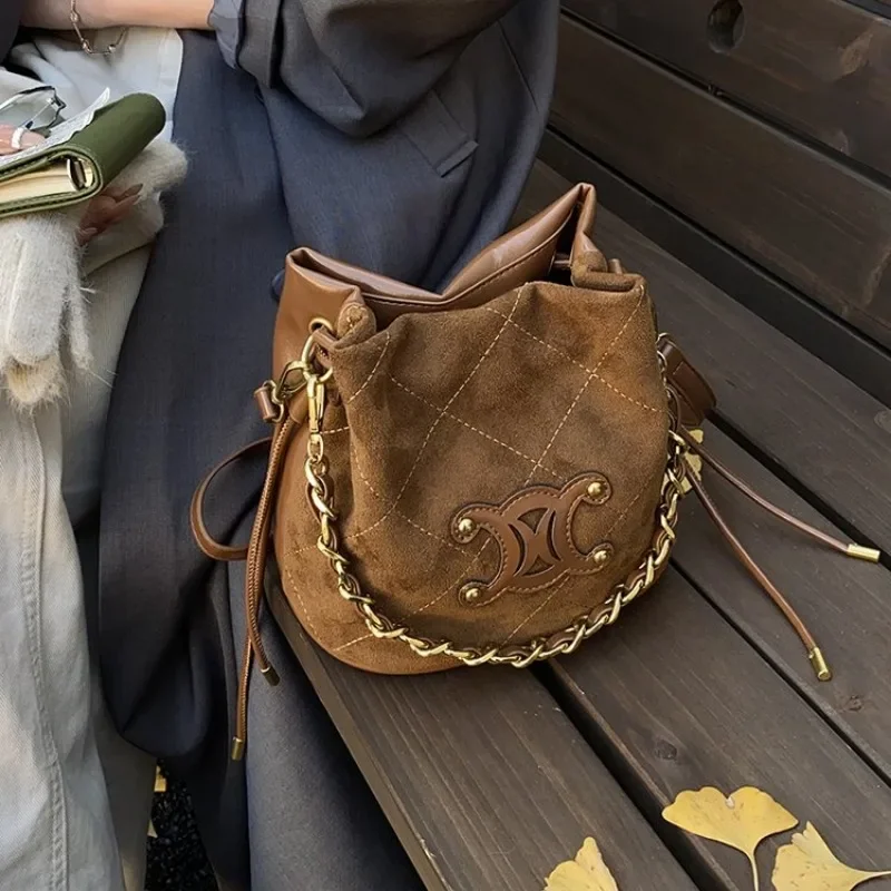 Luxury Simple Diaper Bags For Women Elegant Vintage Leather Shoulder Bag Minimalist Designer Fashionable Tote
Luxury Simple Diaper Bags For Women Elegant Vintage Leather Shoulder Bag Minimalist Designer Fashionable Tote