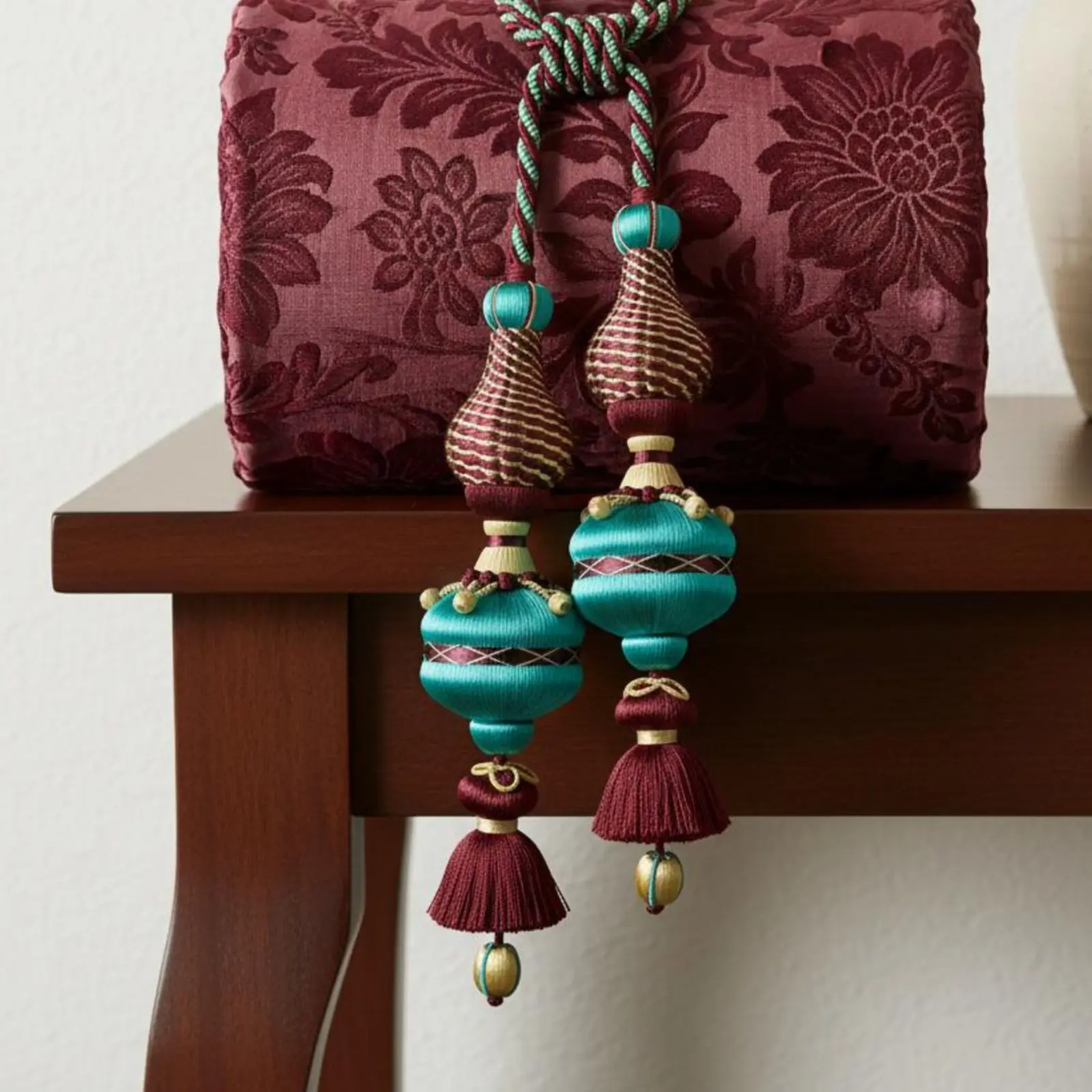 Double Tassel Curtain Holdback European Design Tassel Curtain Tieback Decorative Rope Holdback Long-Lasting Window Treatment
Double Tassel Curtain Holdback European Design Tassel Curtain Tieback Decorative Rope Holdback Long-Lasting Window Treatment