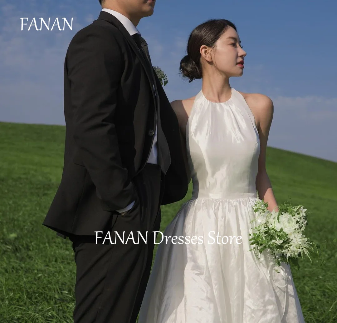 FANAN Simple High Neck Korea Princess Sleeveless Ivory Wedding Dresses Taffeta 웨딩드레스 Custom Made Bride Gowns Plus Size
FANAN Simple High Neck Korea Princess Sleeveless Ivory Wedding Dresses Taffeta 웨딩드레스 Custom Made Bride Gowns Plus Size