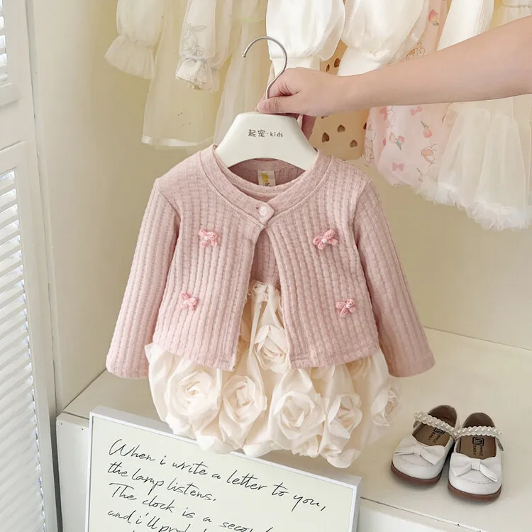 Girls Autumn Dress Set 2025 New Style Little Korean Baby Dress Princess Two-Piece Cake Fashion Sweet Long Sleeve Color
Girls Autumn Dress Set 2025 New Style Little Korean Baby Dress Princess Two-Piece Cake Fashion Sweet Long Sleeve Color