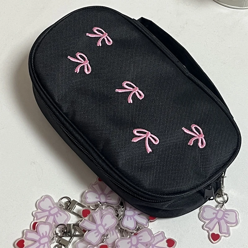 Portable Embroidered Bow Pencil Case Storage Bag Cute Sweet Stationery Pouch Pencil Bag Travel Cosmetic Bag For Girls Gift
Portable Embroidered Bow Pencil Case Storage Bag Cute Sweet Stationery Pouch Pencil Bag Travel Cosmetic Bag For Girls Gift