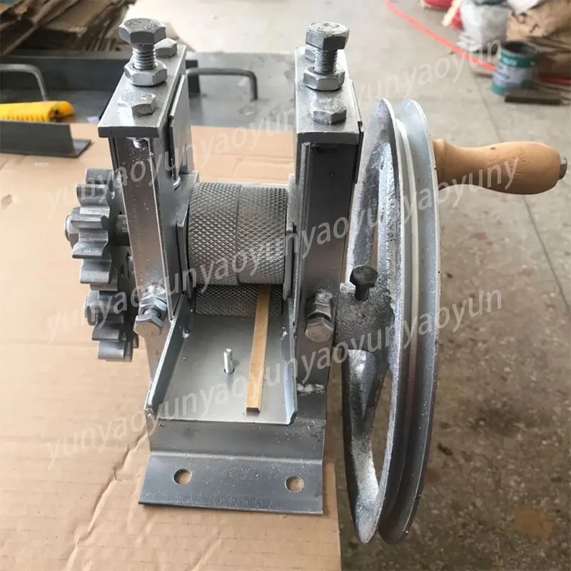 Small Bamboo Strip Separation Machine Manual Strip Breaking Machine Bamboo Strip Slitter Layering Machine
Small Bamboo Strip Separation Machine Manual Strip Breaking Machine Bamboo Strip Slitter Layering Machine