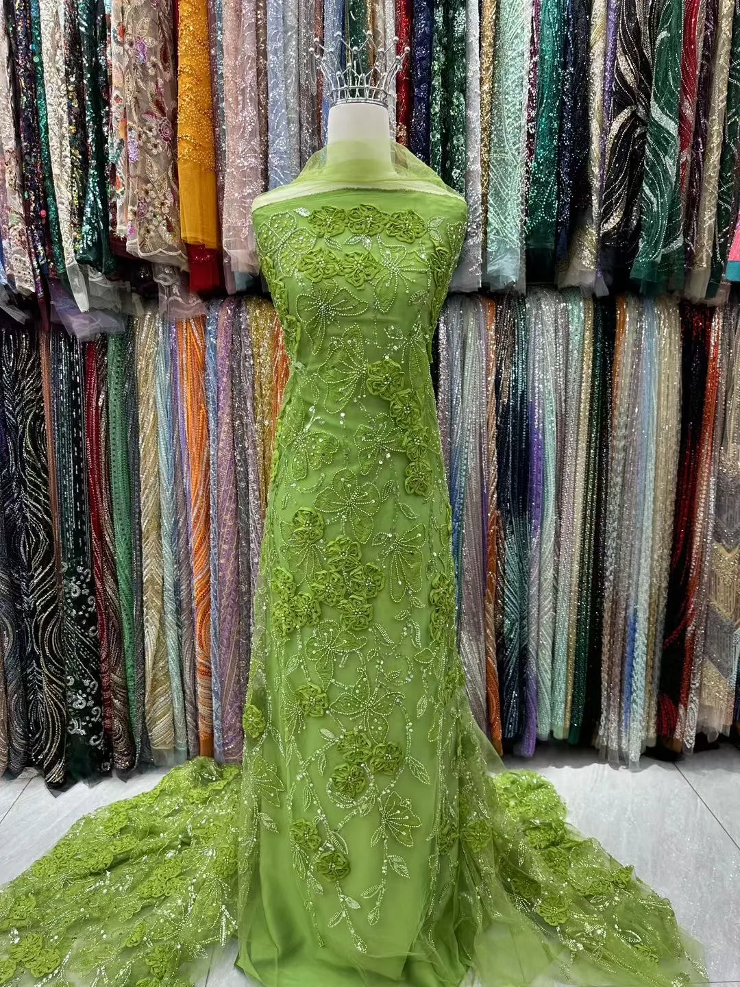 French African 3D Lace Fabric 2025 With Beaded High Quality Embroidery For Women Wedding Dress Nigerian Lace Mesh Fabric 5 Yards
French African 3D Lace Fabric 2025 With Beaded High Quality Embroidery For Women Wedding Dress Nigerian Lace Mesh Fabric 5 Yards
