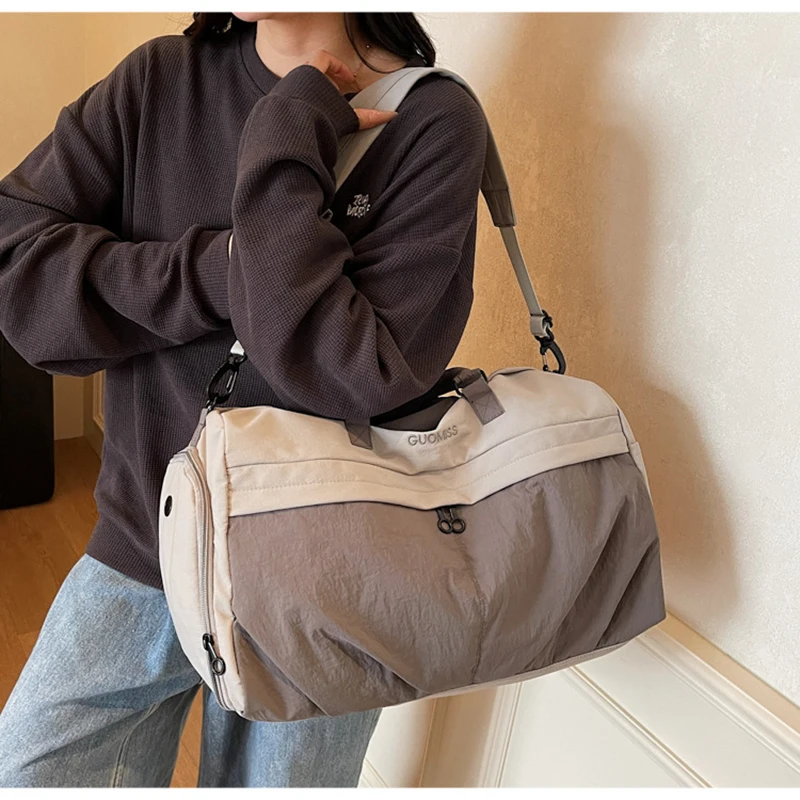 Женская спортивная сумка для фитнеса из оксфорда, дорожная сумка-тоут для йоги, водонепроницаемая, на плечо, легкая, для активного отдыха, с отделениями для сухих и влажных вещей
Женская спортивная сумка для фитнеса из оксфорда, дорожная сумка-тоут для йоги, водонепроницаемая, на плечо, легкая, для активного отдыха, с отделениями для сухих и влажных вещей