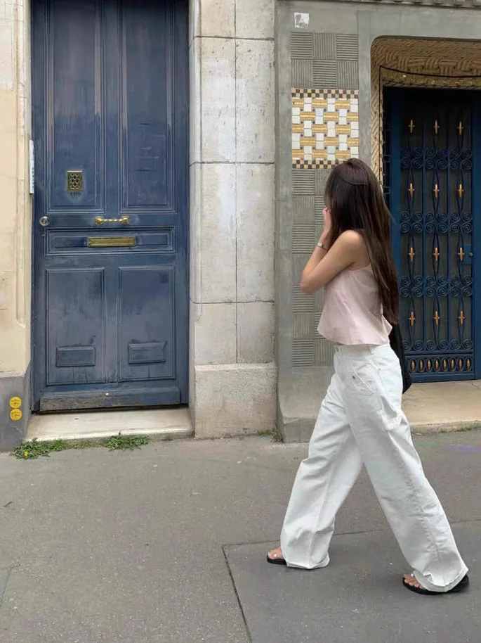High Waist Straight Leg Korean Style Workwear Jeans Women's Loose Fit Summer New Arrival Long Pants Cotton Zipper Closure
High Waist Straight Leg Korean Style Workwear Jeans Women's Loose Fit Summer New Arrival Long Pants Cotton Zipper Closure