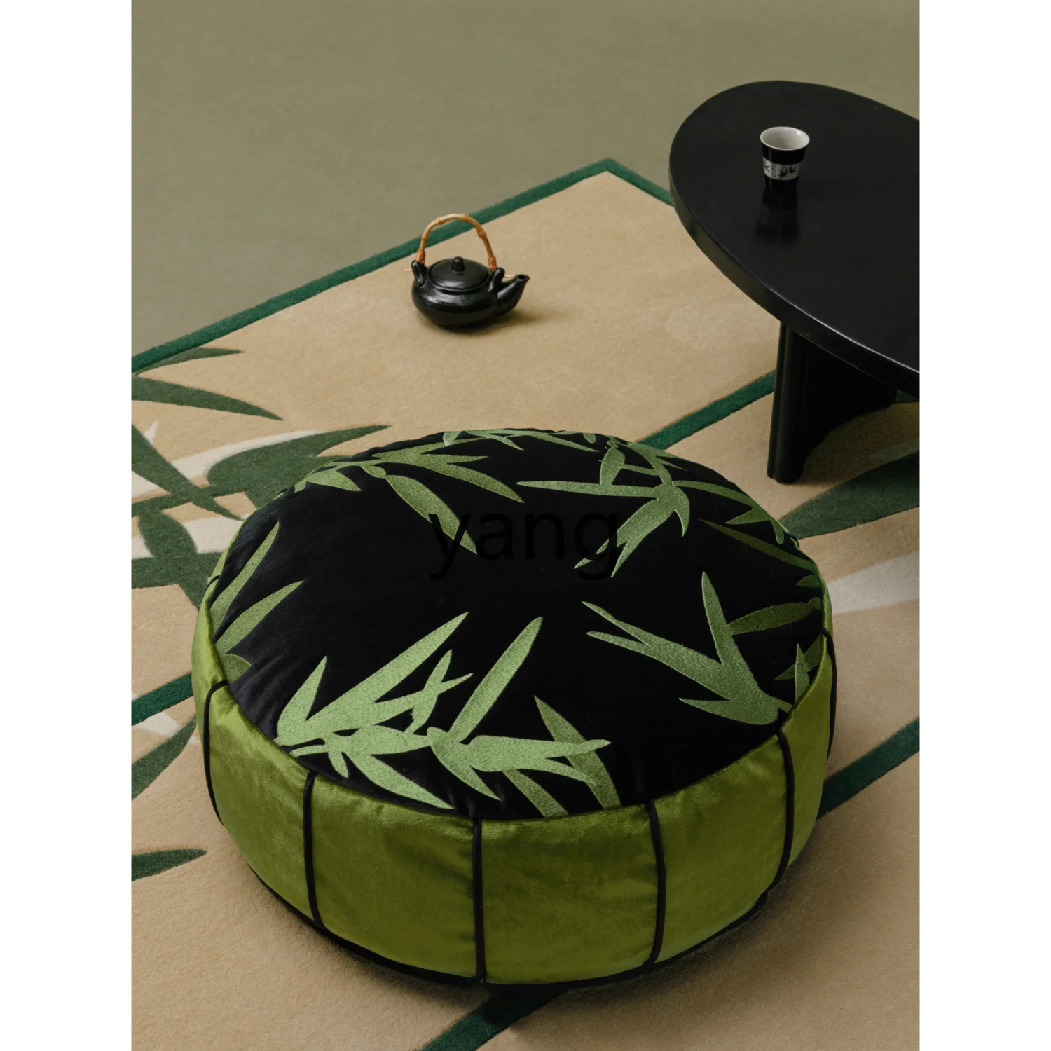 LTT seat pier removable carpet futon new Chinese embroidery lazy sofa terrace foot pier
LTT seat pier removable carpet futon new Chinese embroidery lazy sofa terrace foot pier