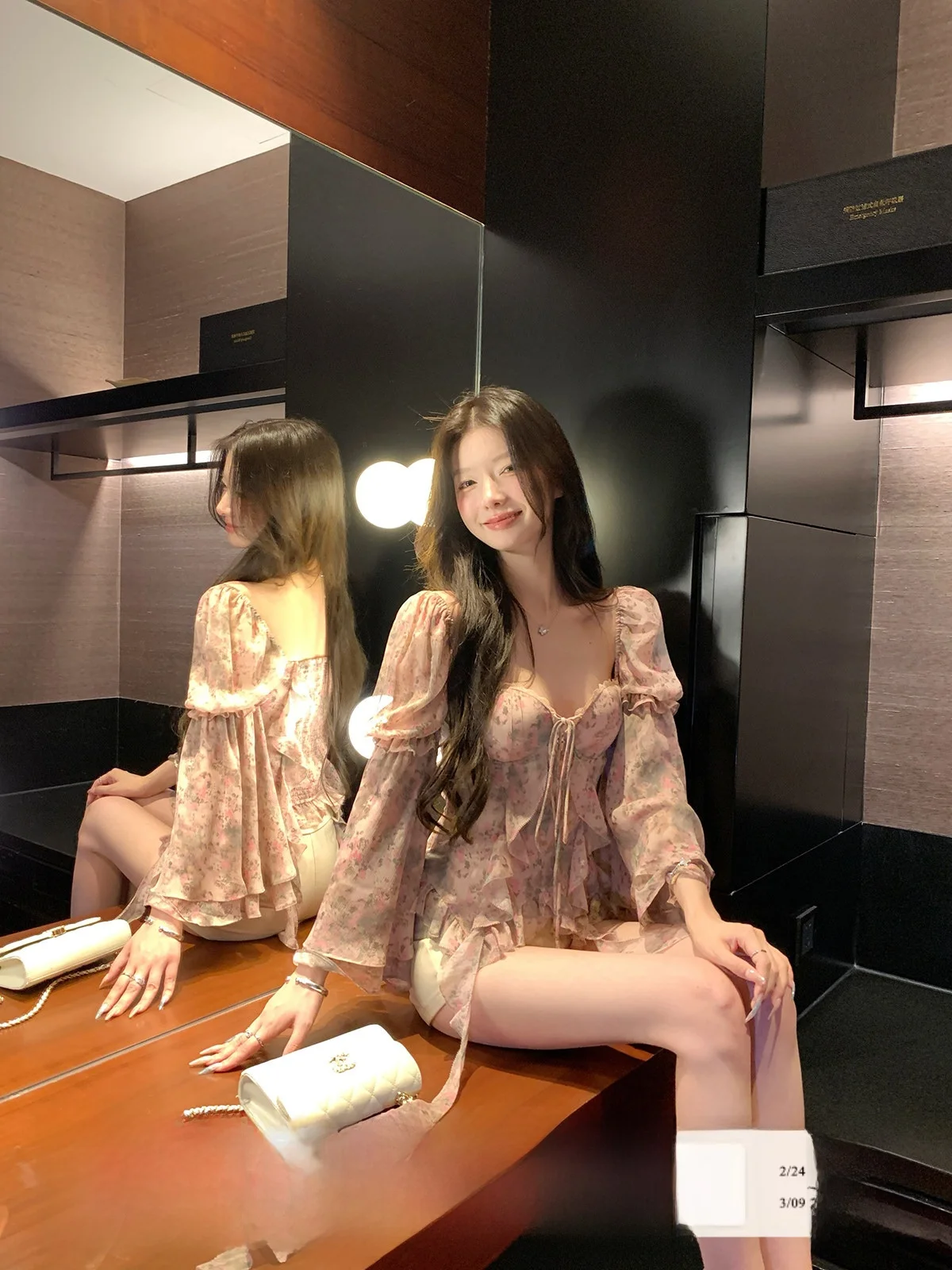 Yoyozhang Retro Floral Print Square Ne Chiffon irt Women's Summer Slimming Top Ele Fraant Sle Long Sve Casual ...
Yoyozhang Retro Floral Print Square Ne Chiffon irt Women's Summer Slimming Top Ele Fraant Sle Long Sve Casual ...