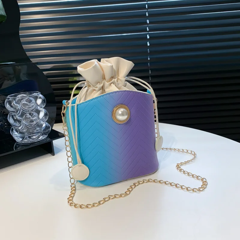 Women Drawstring Shoulder Bags PU Bucket Acrylic Chain Small Messenger Handbag Fashion Exquisite Shopping Bag сумка женская 2023
Women Drawstring Shoulder Bags PU Bucket Acrylic Chain Small Messenger Handbag Fashion Exquisite Shopping Bag сумка женская 2023