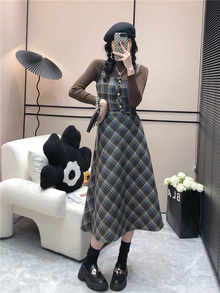 Retro winter three piece suit women's long sleeved knitting base Top tweed suspender vest+A-line skirt 2023
Retro winter three piece suit women's long sleeved knitting base Top tweed suspender vest+A-line skirt 2023