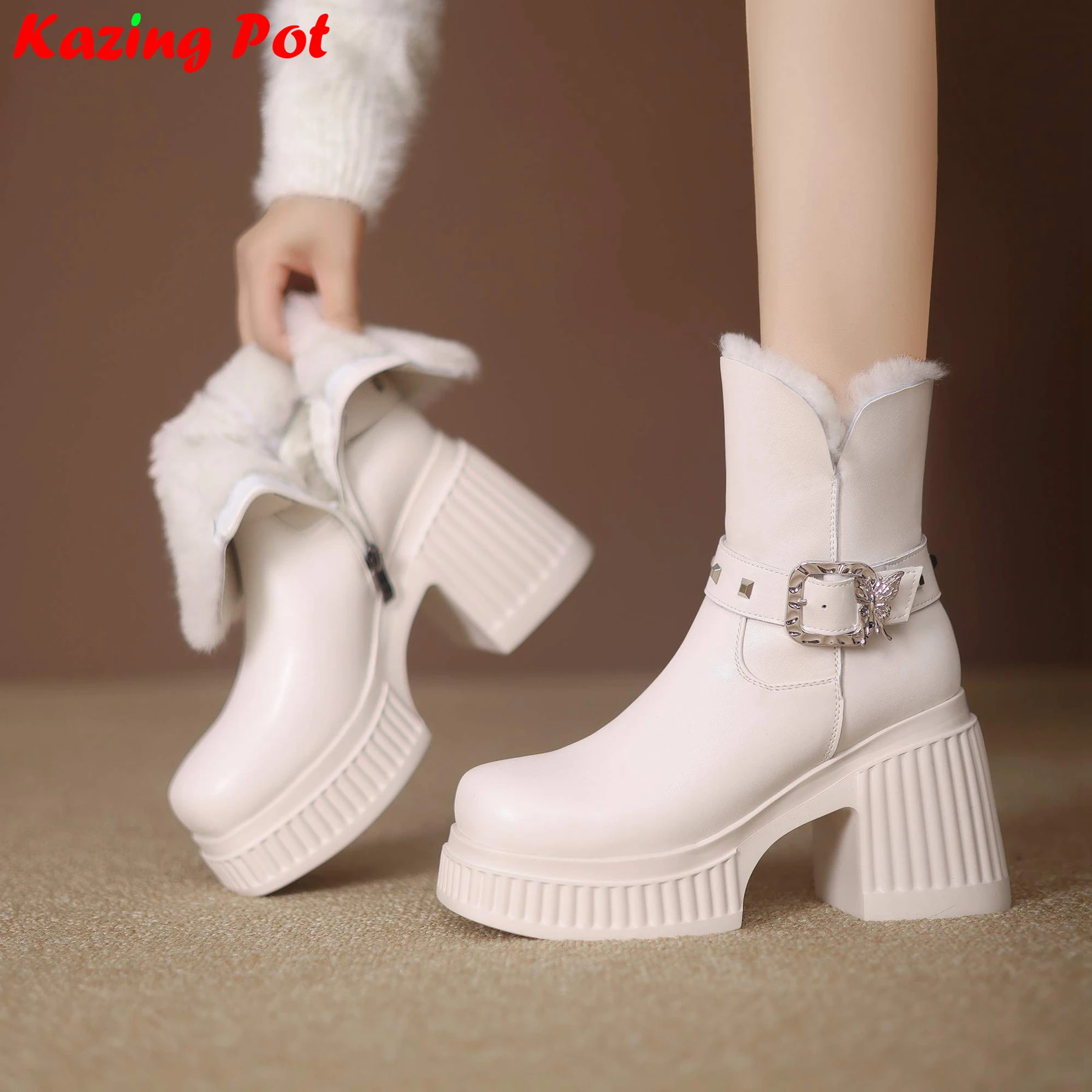 Krazing Pot Cold Resistant Wool Cow Leather Round Toe Super Heel Modern Snow Boots Rivets Winter Luxury Casual Women Ankle Boots
Krazing Pot Cold Resistant Wool Cow Leather Round Toe Super Heel Modern Snow Boots Rivets Winter Luxury Casual Women Ankle Boots