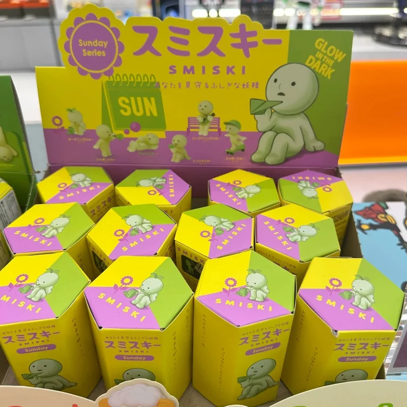 In Stock Genuine Smiski Sunday Series Noctilucent Green Doll Blind Mystery Box Action Figures Decoration Model Toy Surprise Gift
In Stock Genuine Smiski Sunday Series Noctilucent Green Doll Blind Mystery Box Action Figures Decoration Model Toy Surprise Gift