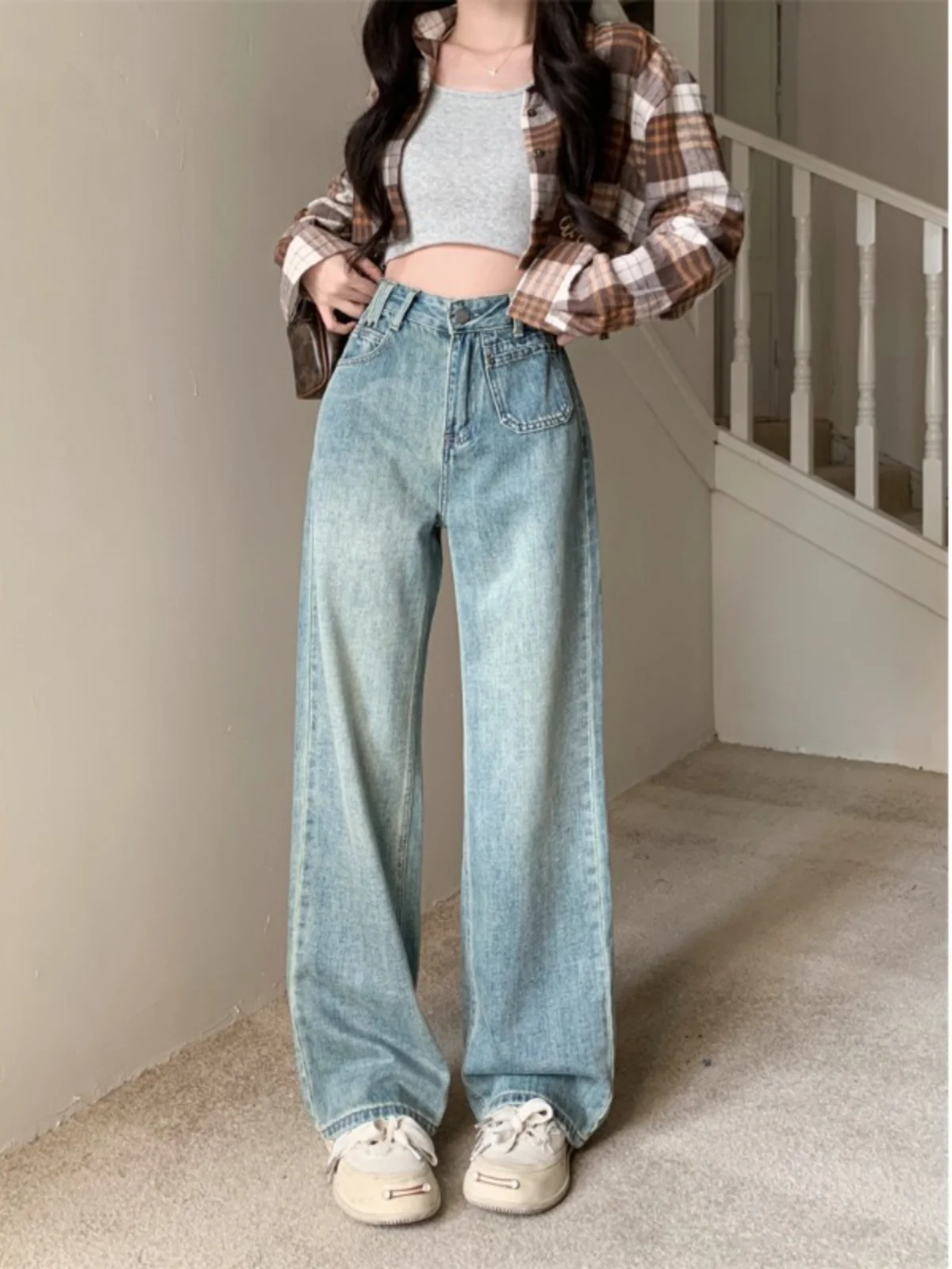 Spring Thin Light Blue Denim Pants Wide Leg A-Line Slimming Jeans High Waist Zipper Closure Straight Cut Anti-Wrinkle
Spring Thin Light Blue Denim Pants Wide Leg A-Line Slimming Jeans High Waist Zipper Closure Straight Cut Anti-Wrinkle