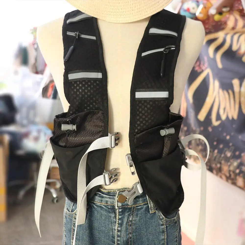 Multi-pockets Hydration Running Vest Breathable Lightweight Cycling Backpack Phone Storage Unisex Hiking Chest Pack Marathons
Multi-pockets Hydration Running Vest Breathable Lightweight Cycling Backpack Phone Storage Unisex Hiking Chest Pack Marathons