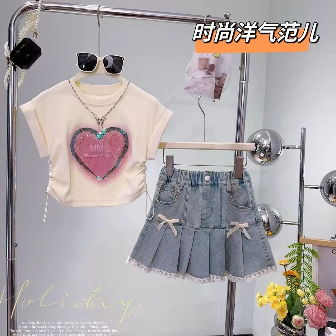 Summer girls' pleated skirt set new fashionable children's princess skirt+short sleeved T-shirt two-piece set kids Outfits
Summer girls' pleated skirt set new fashionable children's princess skirt+short sleeved T-shirt two-piece set kids Outfits