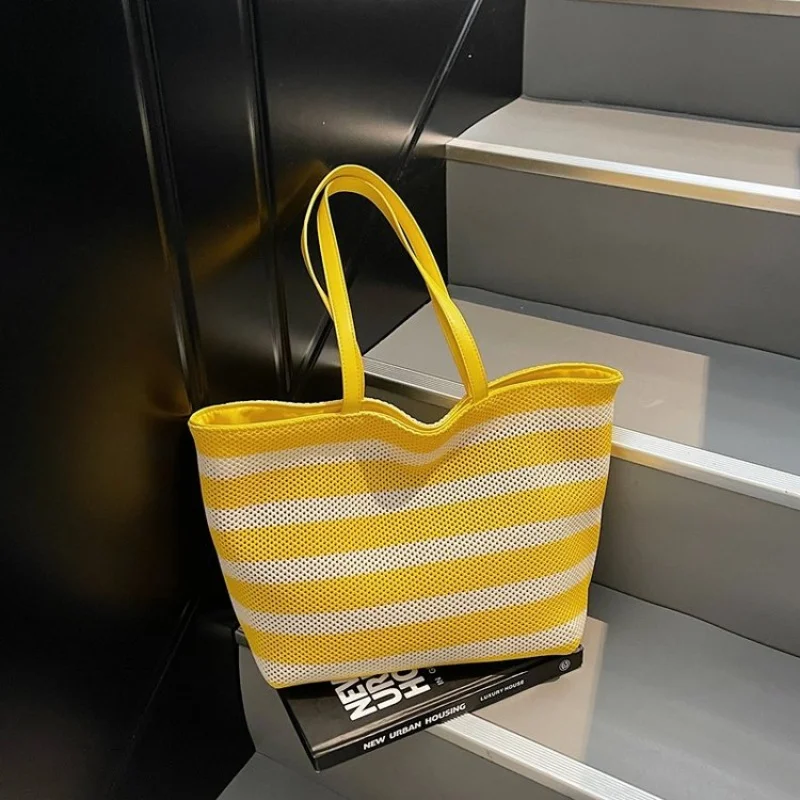 Classic Women's Leather Handbags by Luxury Brand - Crossbody Shoulder Tote Bags for Elegant Ladies Popular
Classic Women's Leather Handbags by Luxury Brand - Crossbody Shoulder Tote Bags for Elegant Ladies Popular