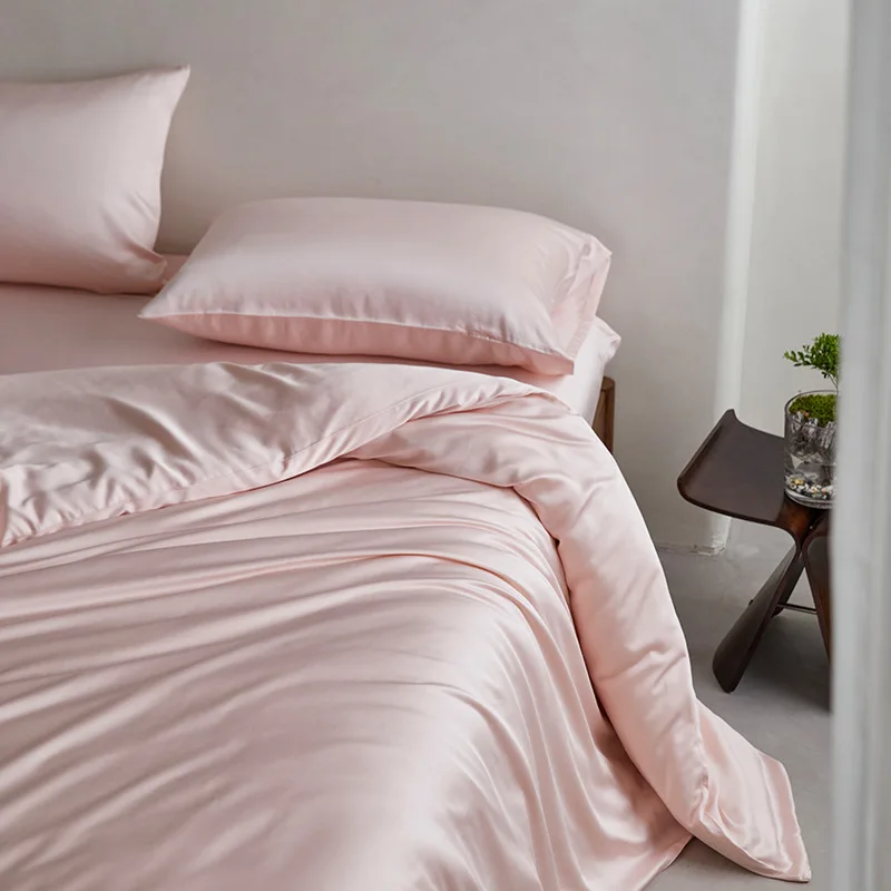 American Pink Bedding Sheets Set, 4 Pcs Silky Bedding Set 1 Deep Pocket Fitted Sheet + 1 Flat Sheet + 2 Pillowcases
American Pink Bedding Sheets Set, 4 Pcs Silky Bedding Set 1 Deep Pocket Fitted Sheet + 1 Flat Sheet + 2 Pillowcases